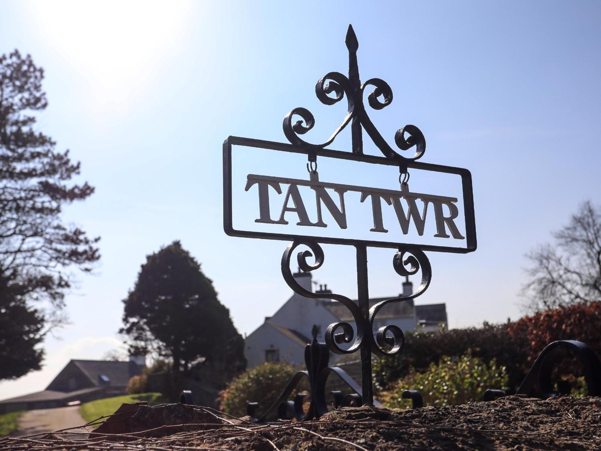 Tan Twr Farm Cottage Dwyran Luaran gambar